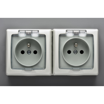 2x Domová zásuvka bez prepojenia 