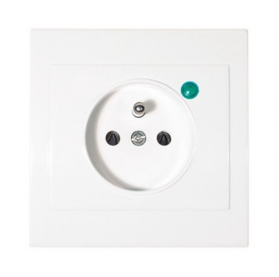 Zásuvka s prepäťovou ochranou 